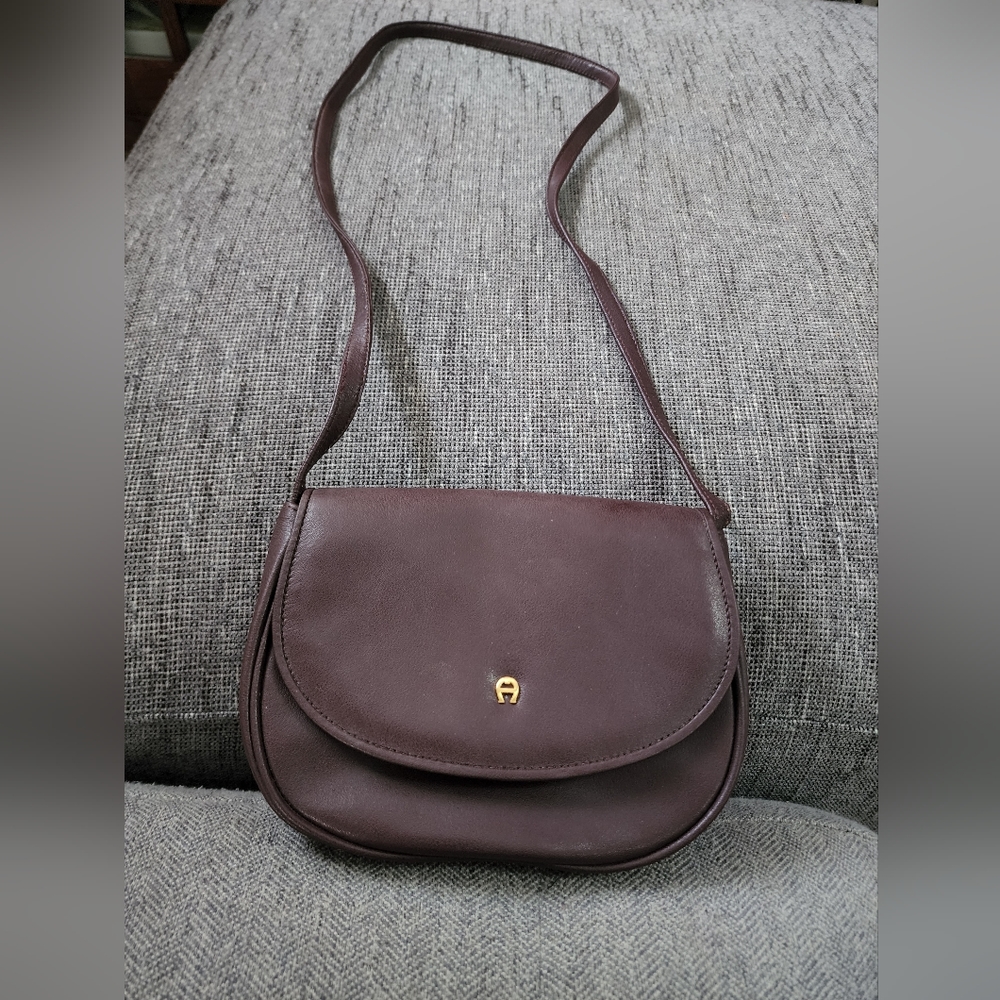 Vintage Leather Crossbody Saddle Bag